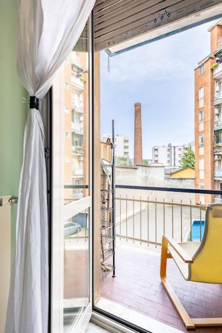 5 Minuti Dai Navigli - Wifi Gratis - Monolocale Ben Servito Apartment Milan Exterior photo